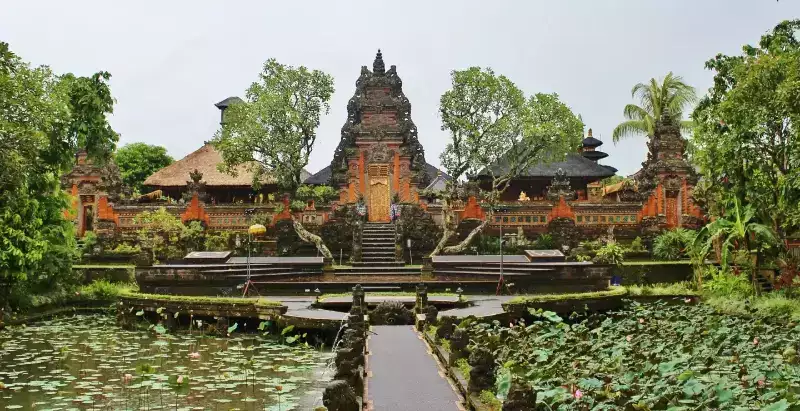 Bali temple ou partir en août