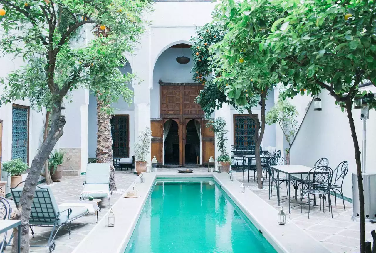 Séjourner dans un riad à Marrakech : l’art de voyager autrement